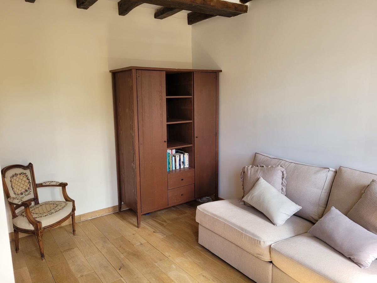 Maison Forte Perreuse Treigny Bagian luar foto