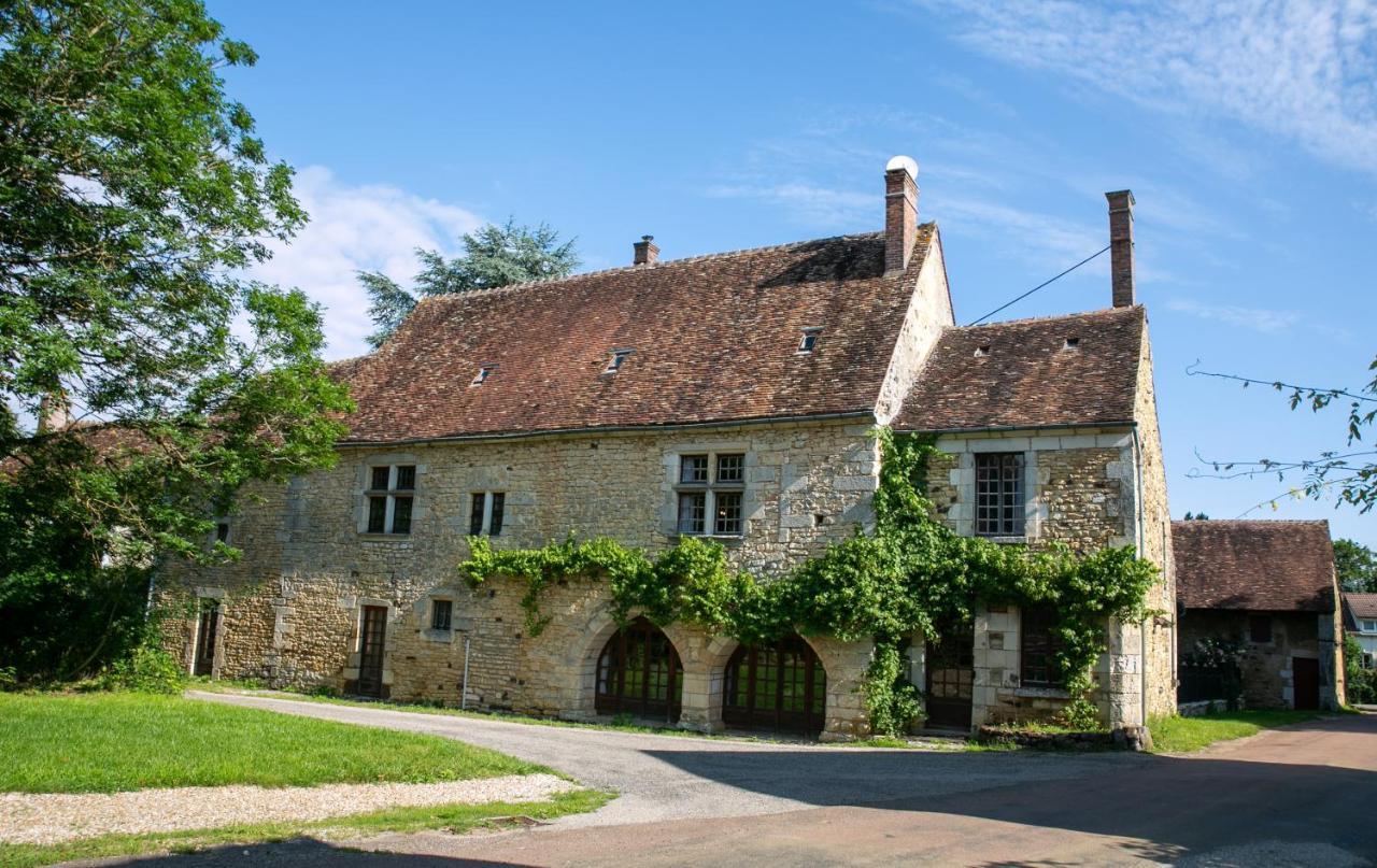 Maison Forte Perreuse Treigny Bagian luar foto