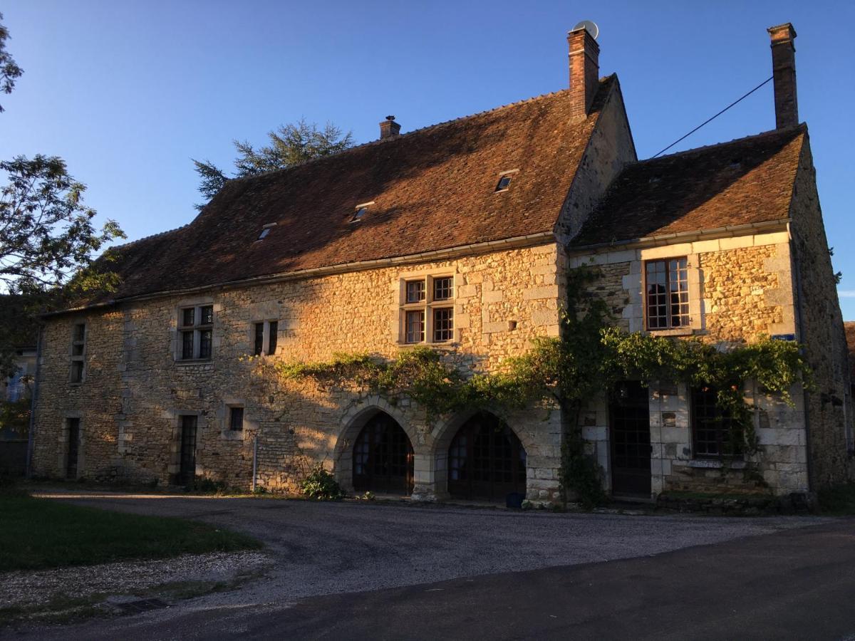 Maison Forte Perreuse Treigny Bagian luar foto