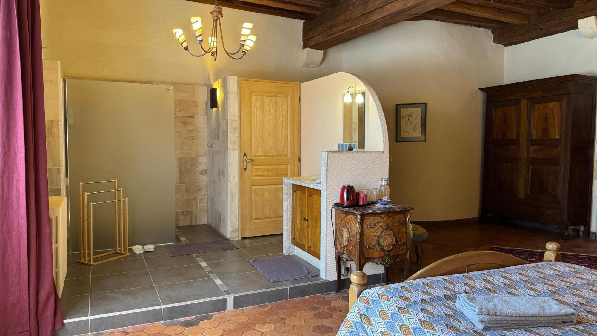 Maison Forte Perreuse Treigny Bagian luar foto