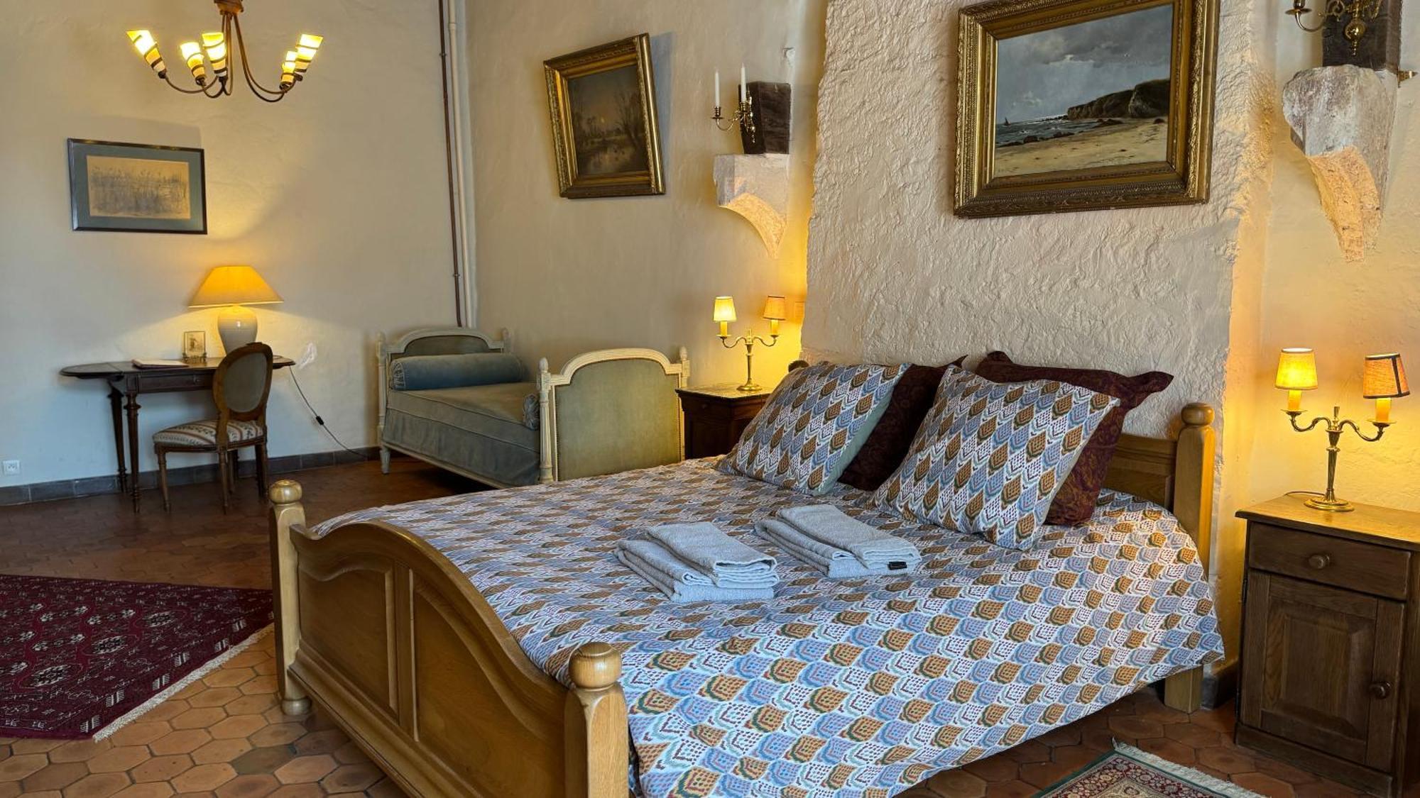 Maison Forte Perreuse Treigny Bagian luar foto